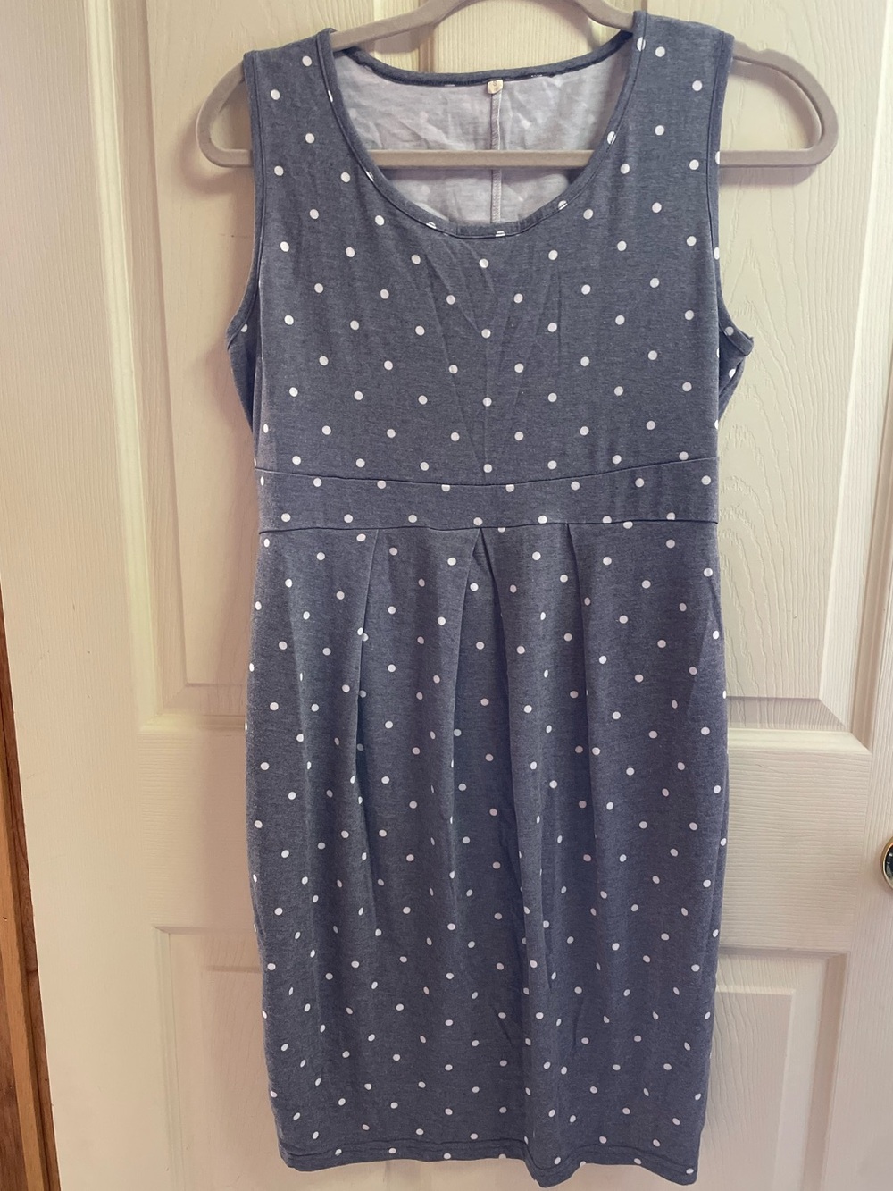Sleeveless Gray Polka Dot Maternity Dress
